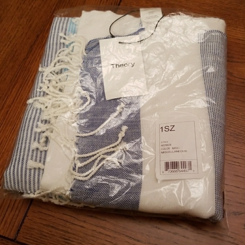 🆕️Theory beach blanket/wrap 100%cotton - Picture 7 of 8